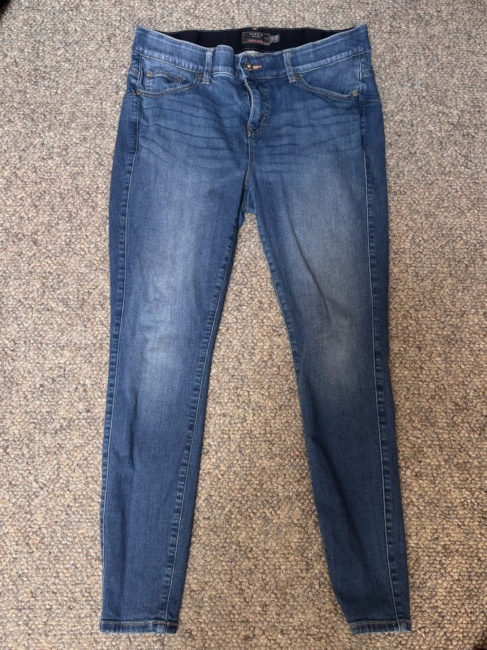 Torrid Bombshell Skinny Jeans 14R